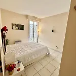アパート Beautiful 65 M Flat Saint-Raphaël