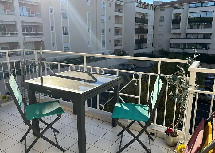 Beautiful 65 M Flat *